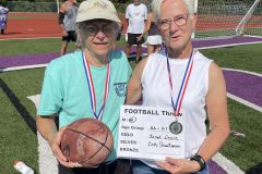 FootballThrowWomen6667-Janet_Ossie-Cindy_Straatmann