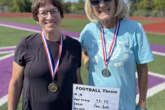 FootballThrowWomen7579-Pamp_Junk-Mae_King